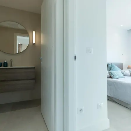 Paradis 1 - Modern & High Class *